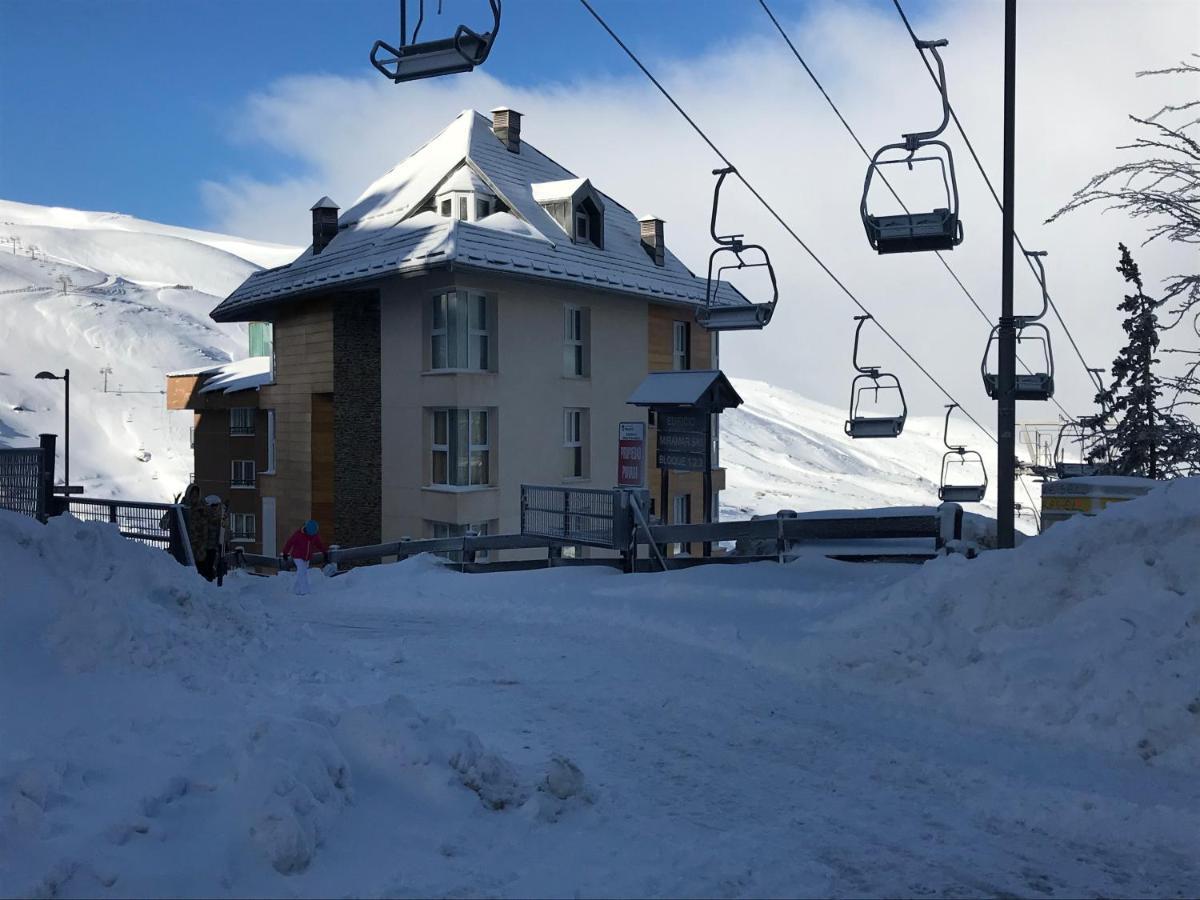 Miramar Elite Ski Con Parking Sierra Nevada Kültér fotó